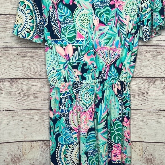Lilly Pulitzer Britton Looking Sharp Short Romper Tropical Floral Print Size XS - Picture 4 of 10